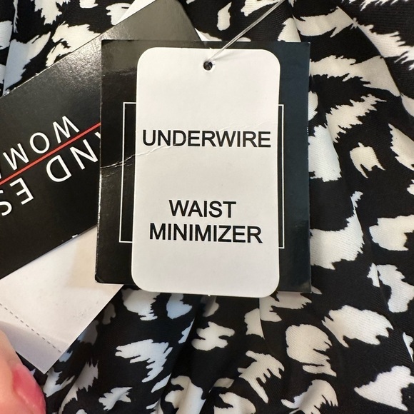 Island Escape woman 20W plus size tiered‎ tankini top NWT Macy’s - Picture 4 of 8